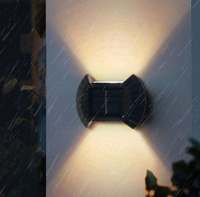 1 ~ 8pcs Smart Solar LED Light Smart Solar LED LED Applique Recinzione Decor LED Lampada solare da giardino lampada solare
