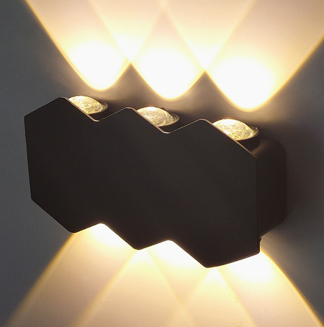 New Black Waterproof 4W 6W 8W Outdoor Wall Sconce Up And Down Lights Lampada da parete a forma di diamante montata a parete