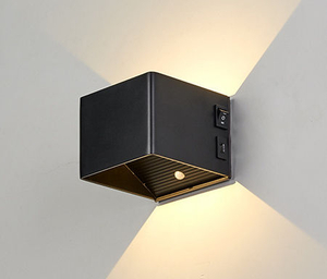 Applique da parete per interni Lampada da parete a led ricaricabile USB con sensore di movimento Illuminazione per interni Luci notturne del corridoio della camera da letto del soggiorno