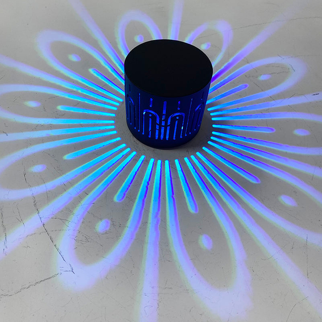 Lampada da parete a fiori 3W Lampada da parete a colori a LED Lampada da parete RGB Lampada da parete a colori con telecomando Lampada da parete decorativa Lampada da parete con telecomando a infrarossi