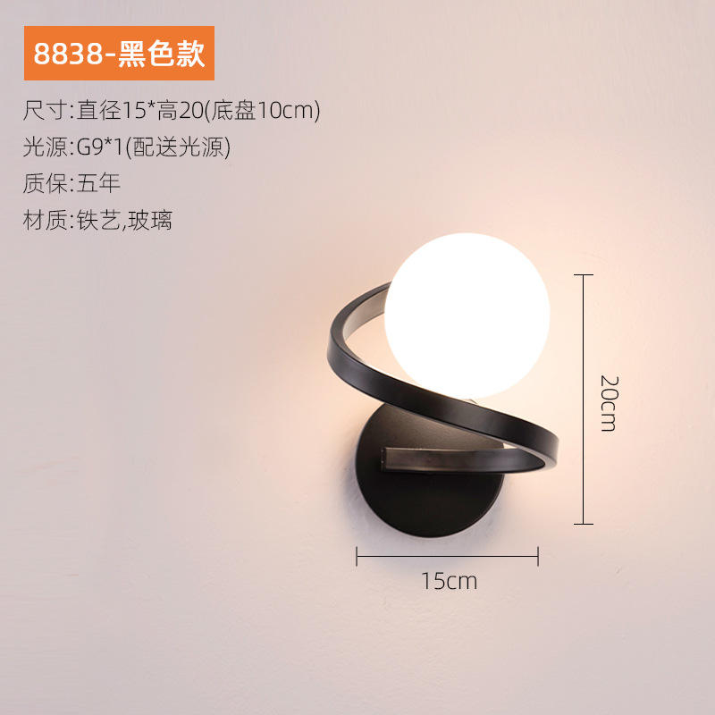 Lampada classica da comodino per camera da letto in cristallo Lampada da interno per interni Decorativa per interni in metallo nero oro Applique da parete moderna in vetro a led