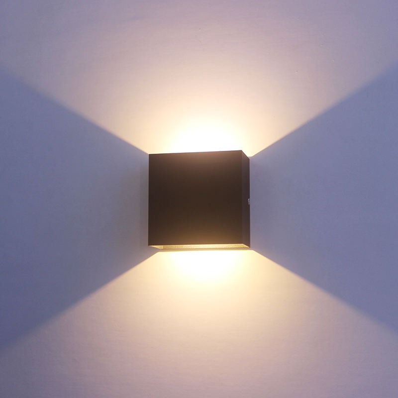  Lampada da parete COB 6W lampada da parete su e giù lampada da parete orientabile lampada da parete quadrata lampada da parete 10 * 10 * 5 