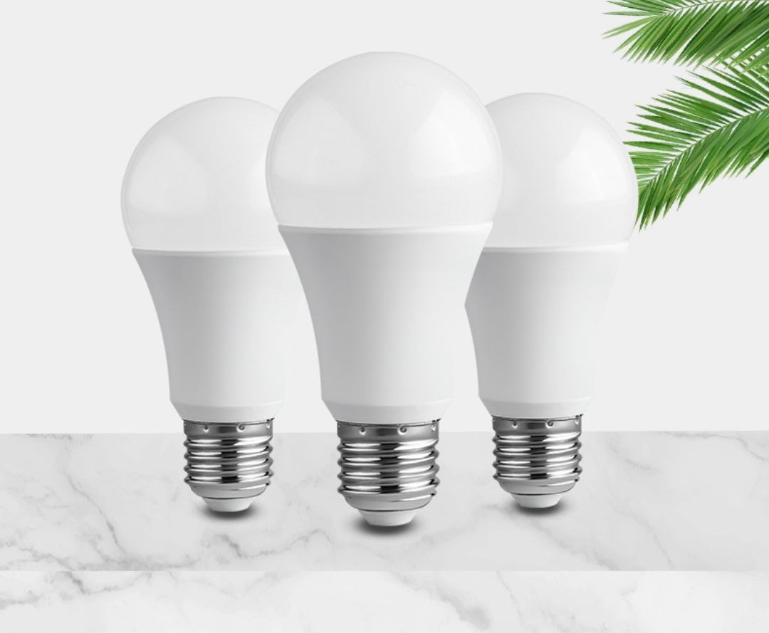 Lampadina E27 Baionetta Plastica E27 Lampadina