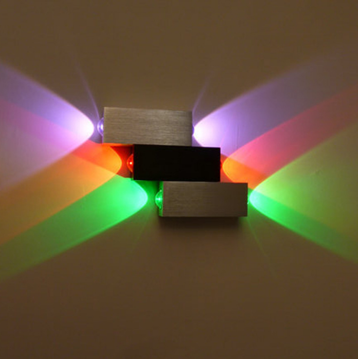 Vendita calda in fabbrica Lampada da parete moderna Lampada da parete a LED in alluminio leggero Apparecchio a LED Sconce Decorazione per interni per soggiorno