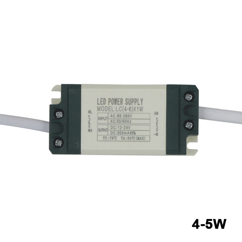 Driver LED in plastica Driver LED in plastica Trasformatori di illuminazione Guscio di plastica sicuro Driver LED Adattatore di alimentazione per trasformatore di luce LED per lampada / lampadina a led