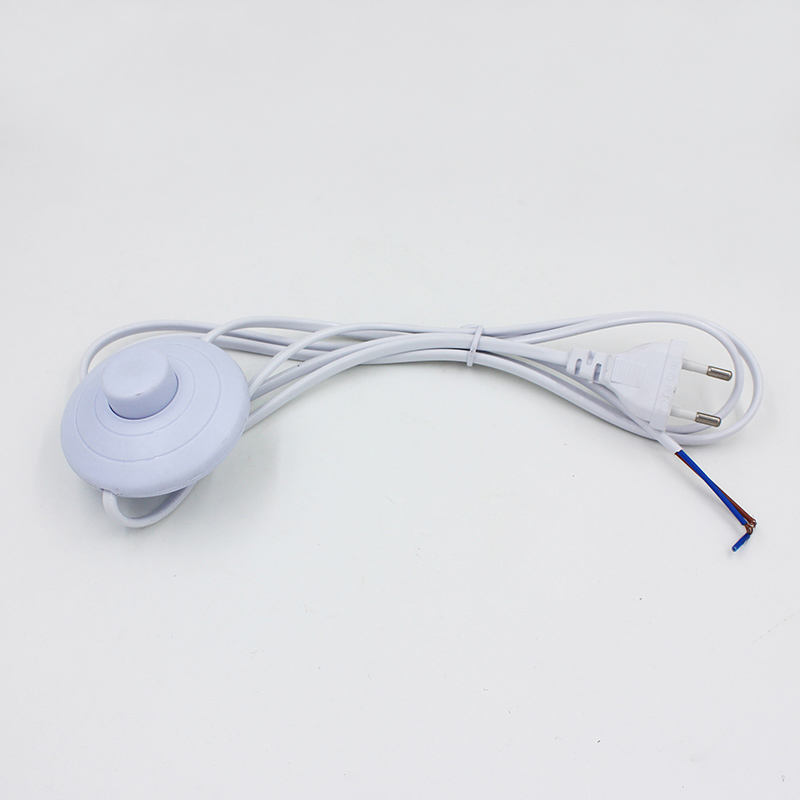 Cavo di linea 1,8 m On Off Cavo di alimentazione per lampada a LED con interruttore a pulsante 317 Spina UE / USA Commutazione luce Prolunga cavo bianco o nero