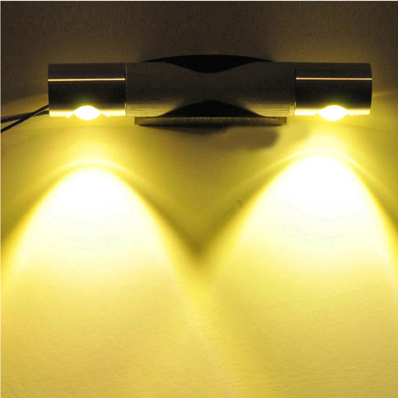 Applique da parete moderna Rotazione di 360 gradi Lampade da parete a LED Lampada da parete per lettura / Illuminazione a specchio / Luce per scale Alta luminosità